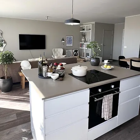 E8 - Cozy 2 Bedroom Apartment In Central Reykjavik, With View Exterior photo