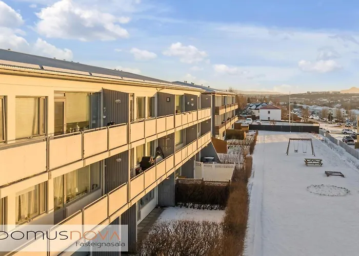 E8 - Cozy 2 Bedroom Apartment In Central Reykjavik, With View